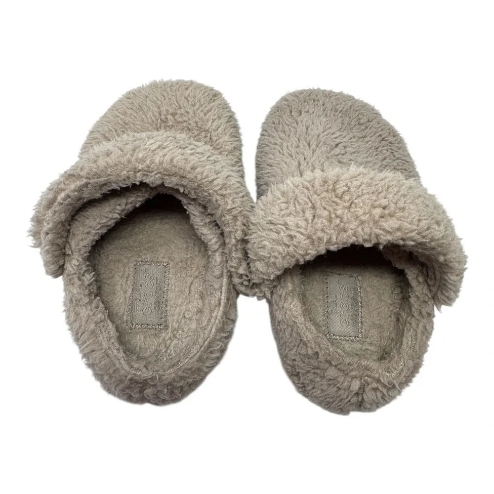 🔥Crocs Classic🤎 Fuzz-Mania Clogs Mushroom Tan Faux Fur mule‎ Slippers Kids C12